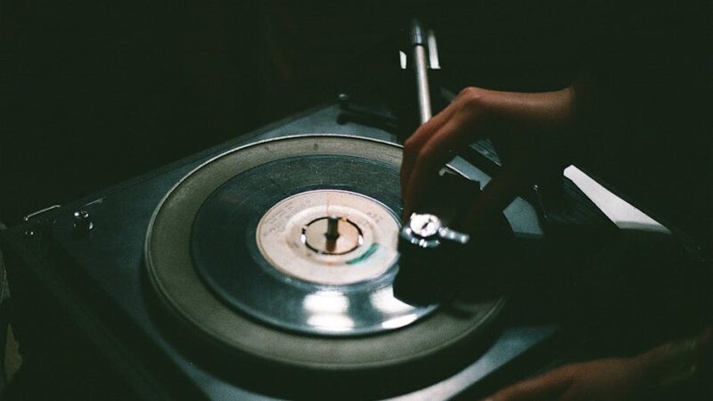 Illusztráció: Sena Yıldırım